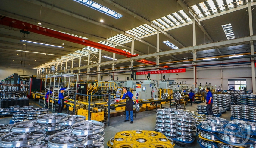 重慶墊江:產(chǎn)銷(xiāo)兩旺企業(yè)忙